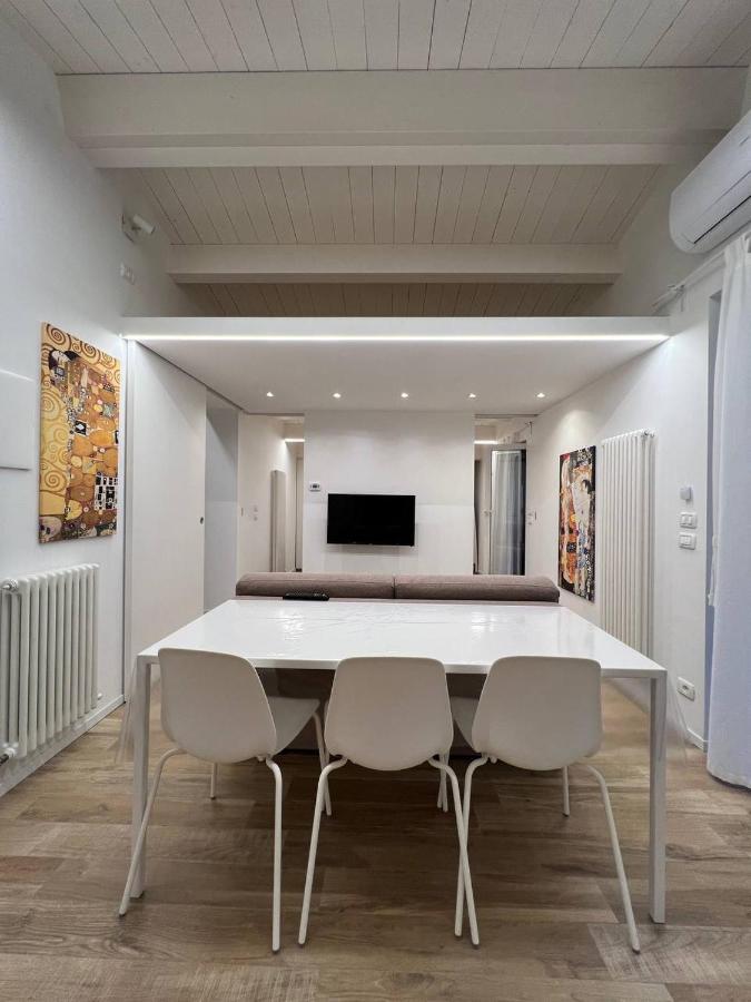 Casa Klimt Vicinissima Al Mare Parcheggio Privato Gratuito Se Disponibile Pescara Exterior foto